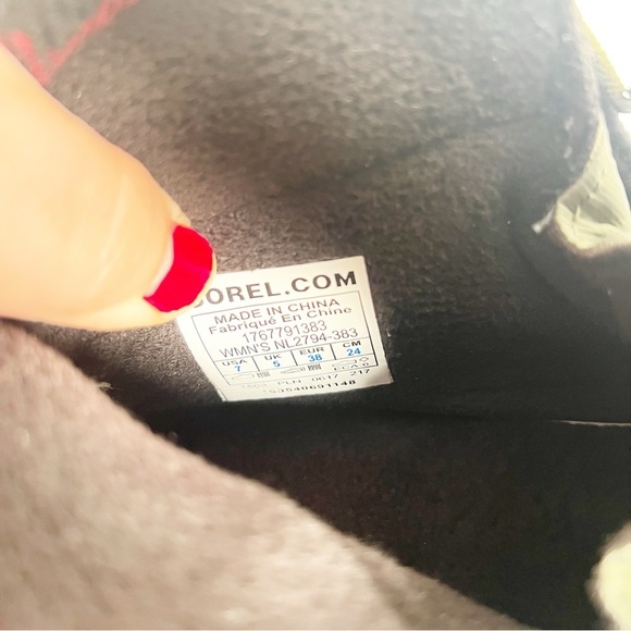 Sorel Green and Black Winter Boots - Picture 6 of 6